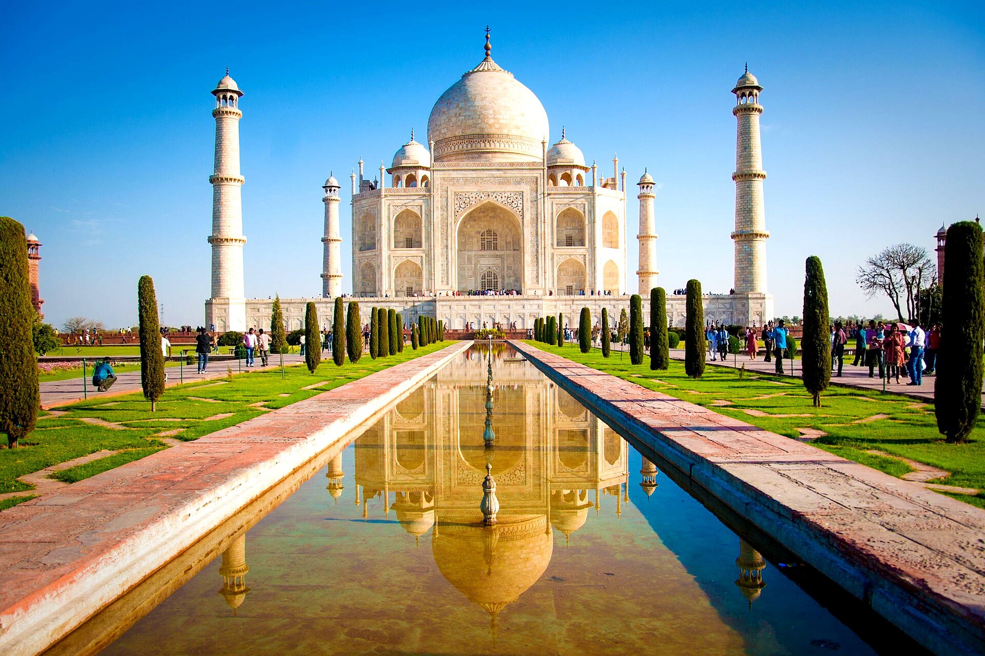 Taj Mahal and reflecting pool in Agra, India